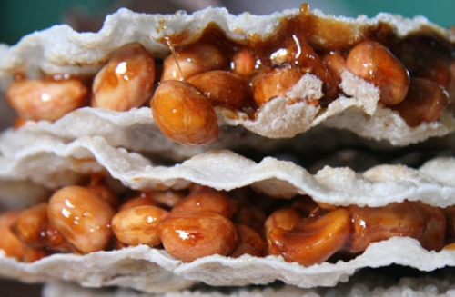 Kẹo Cu-đơ, a speciality of Ha Tinh Province