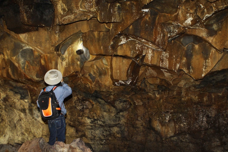 Dak Nong volcanic caven geological park to open in 2016