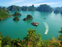 Ha Long Bay, Son Doong Cave named as the most breathtakingly beautiful places 