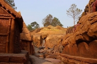 DaLat&#039;s history narrated by sculpted path