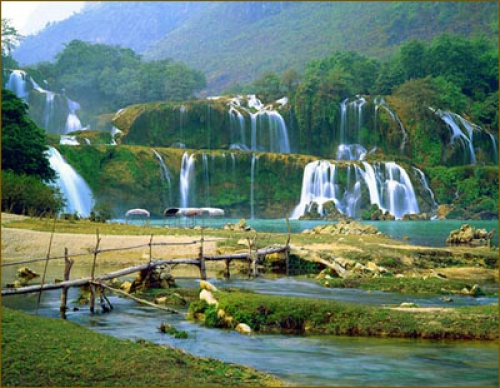 My Lam Mineral Stream, Increasingly Attractive- Tourist Destination in Northeast Vietnam